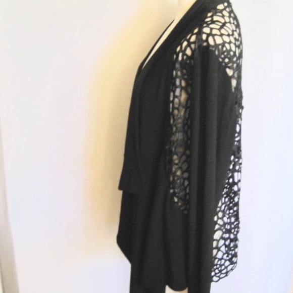 Frank Lyman Crochet Back Cover-Up - Picture 2 of 6